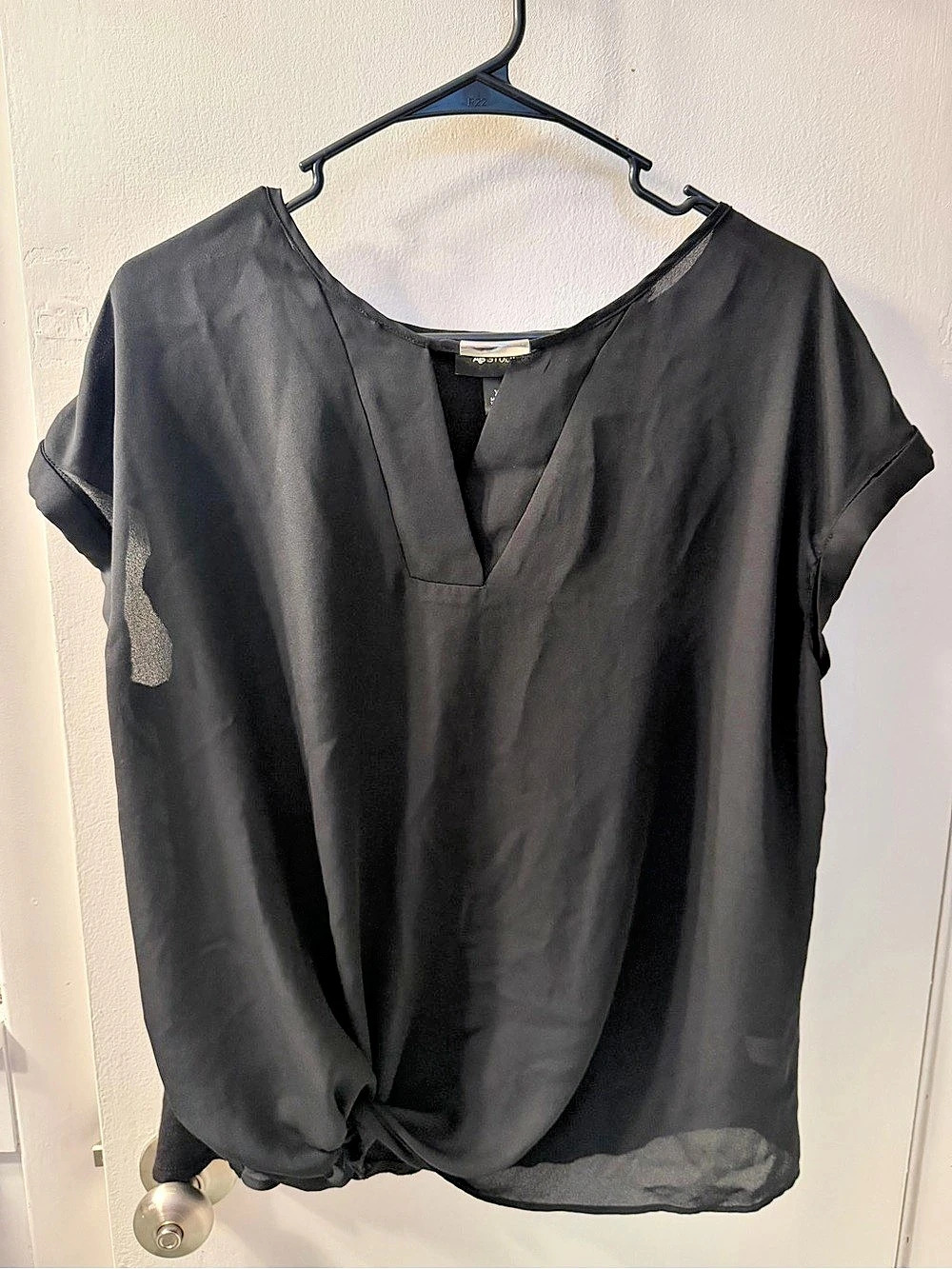 AB Studio Black V-Neck Blouse Size XL